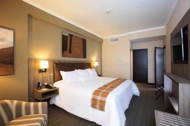 Casa Andina Premium Trujillo Hotel Encalada Luaran gambar